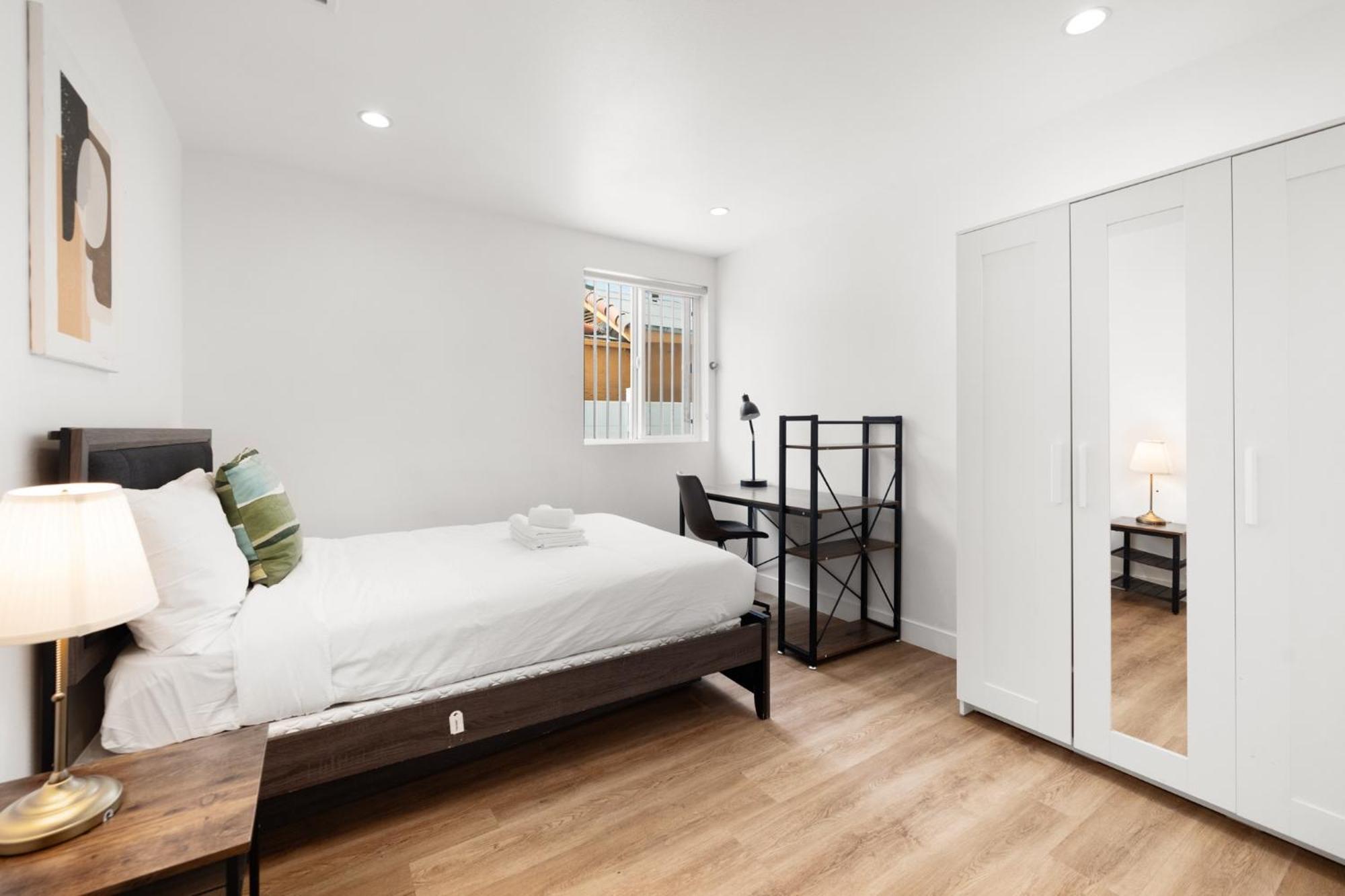 Perfect Location Near Usc, 1Bedroom With Shared Access Los Ángeles Exterior foto